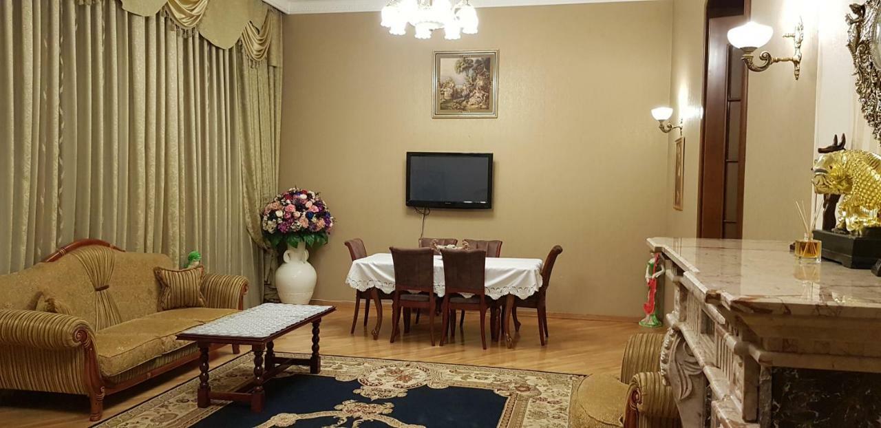 Gulluoglu Royal Suite Luxury Apartment Baku Kültér fotó